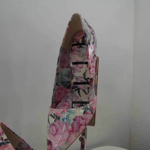 Elle High heels (88AM) Preowned clean smokefree worn 1 time. no worn or torn - Picture 2 of 5